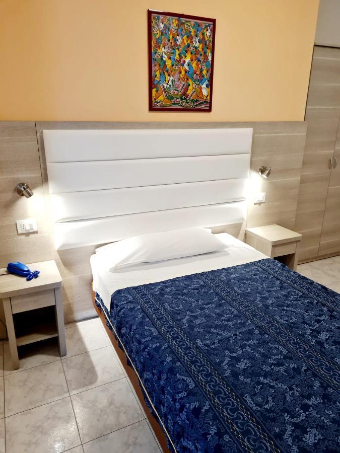 Hotel San Marco Pesaro Exteriör bild