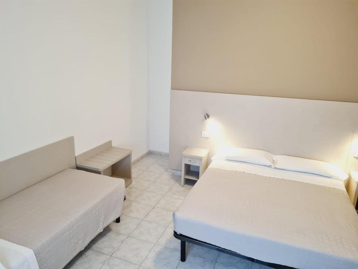 Hotel San Marco Pesaro Exteriör bild