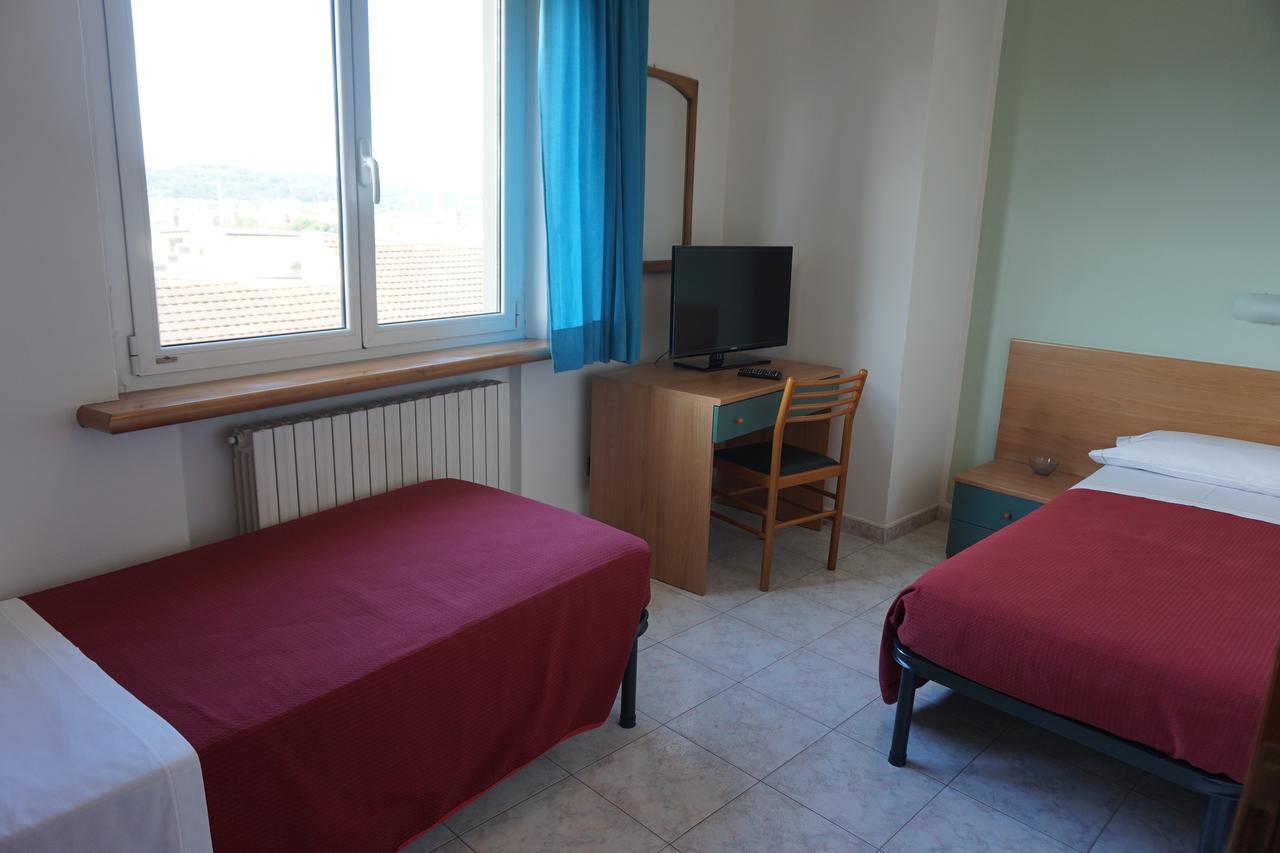 Hotel San Marco Pesaro Exteriör bild